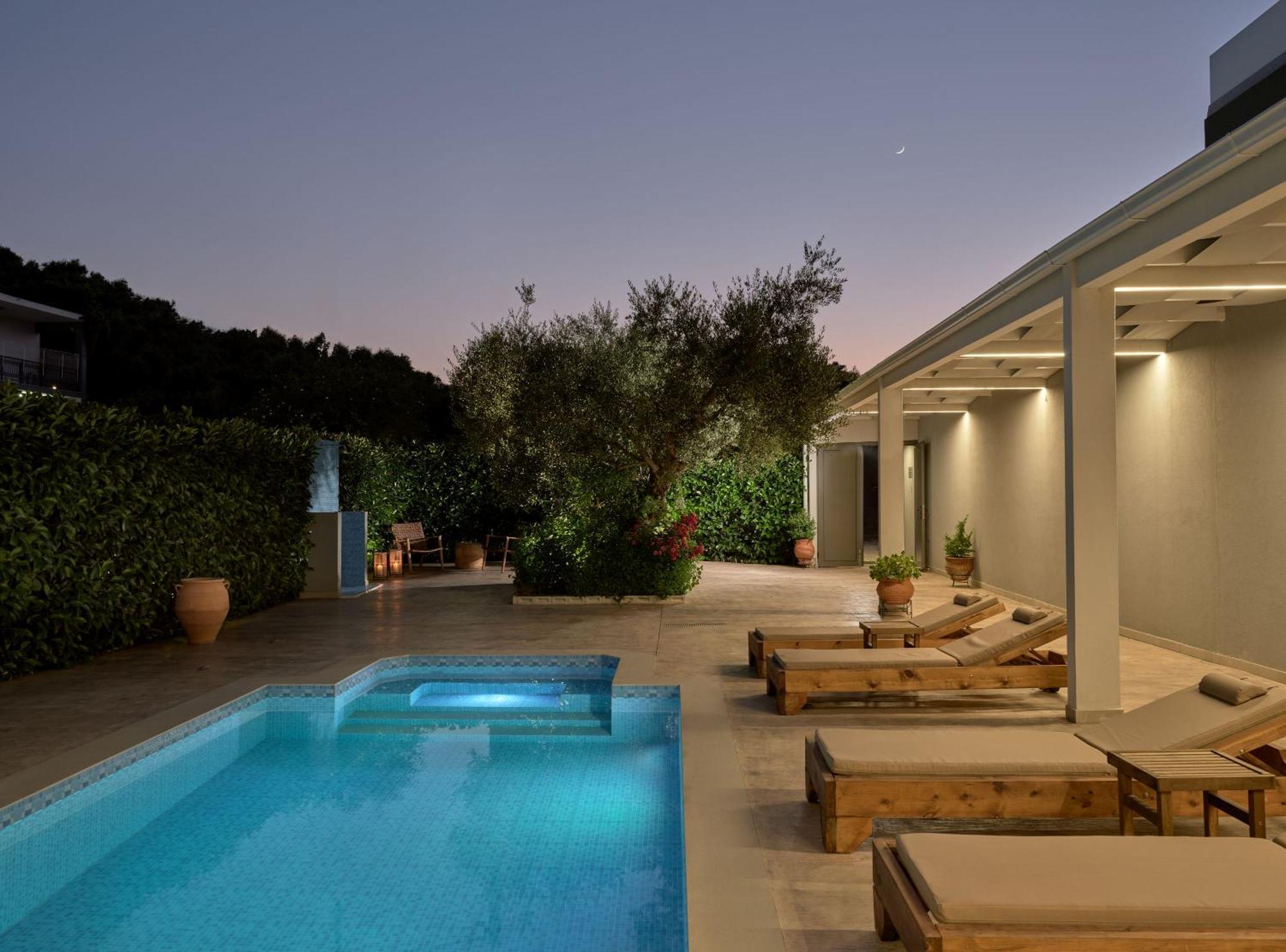 Jasmine Suites With Private Pool Tsilivi  Extérieur photo
