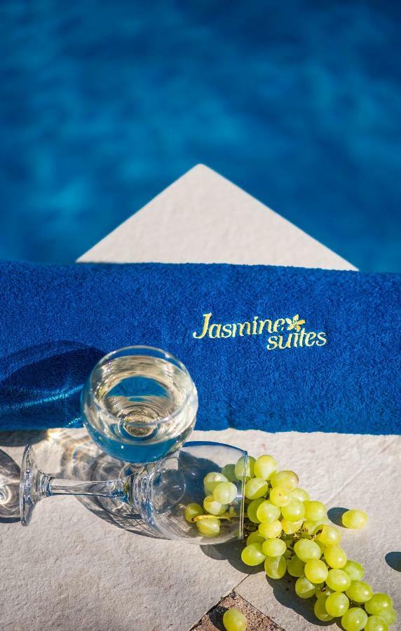 Jasmine Suites With Private Pool Tsilivi  Extérieur photo